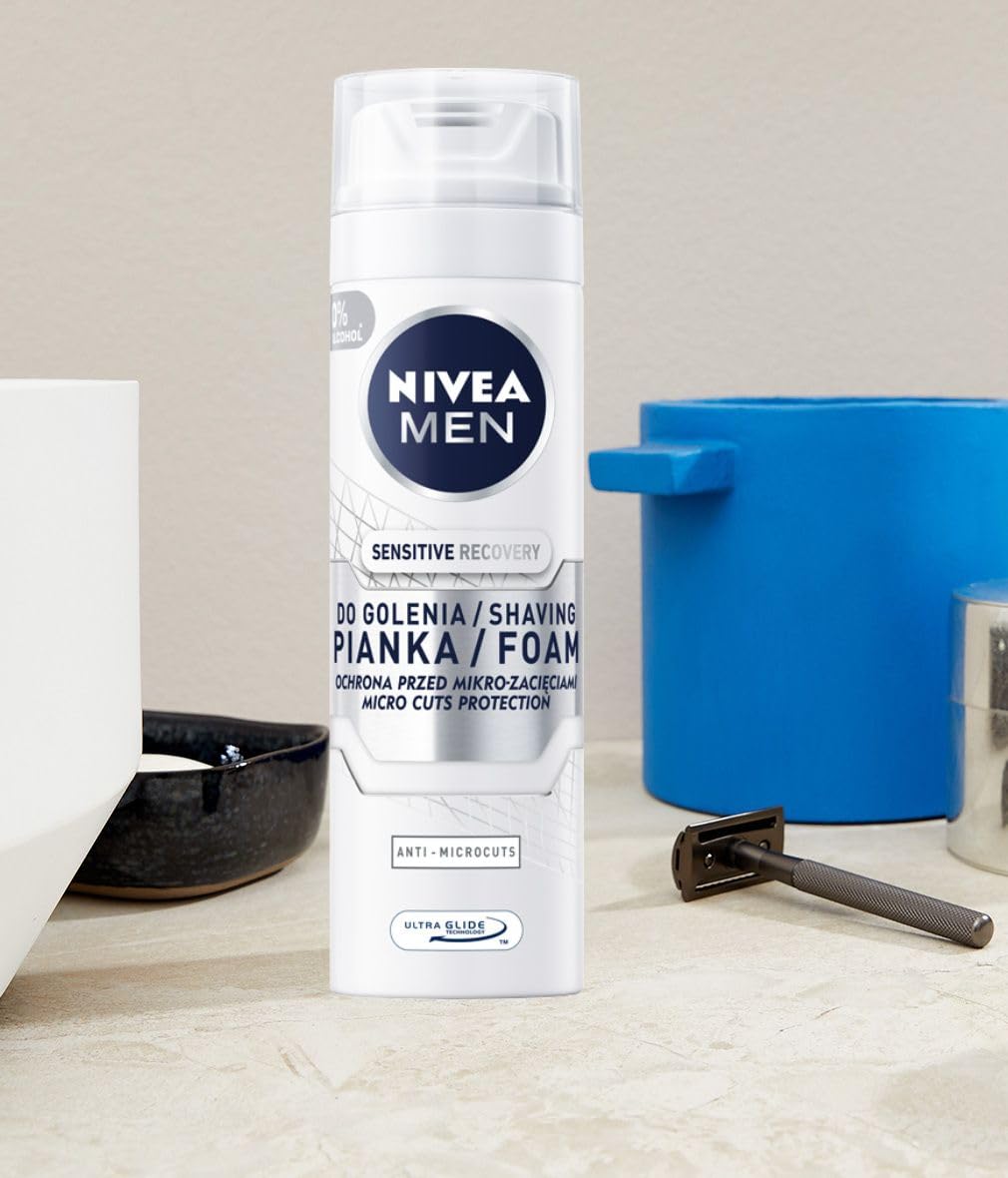 NIVEA MEN Sensitive Regeneráló Borotvahab 200 ml – Nyugtató Borotválkozás Érzékeny Bőrre