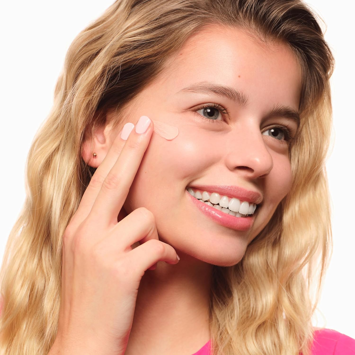 Essence Silky Blur Poreless Makeup Base – 30 ml