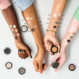 Essence cosmetics Soft Touch szemhéjfesték, azonnali eredmény, hosszan tartó, vitaminokkal, színezék-intenzív, vegán, mikroműanyag-részecskéktől mentes, nanorészecskéktől mentes 2 g